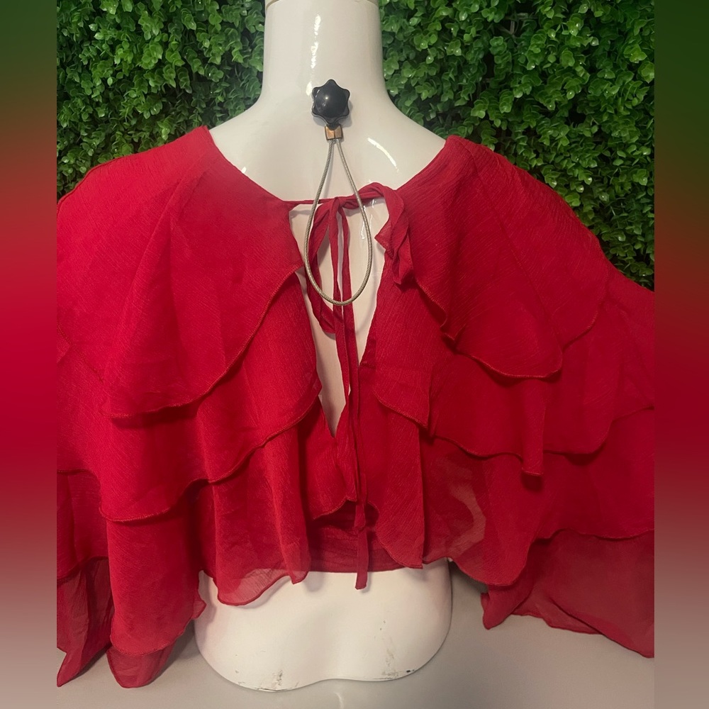 Live 4 Truth Juniors Medium Red Pleated Ruffle Cape V Neck Latin Inspired NEW - Picture 8 of 9